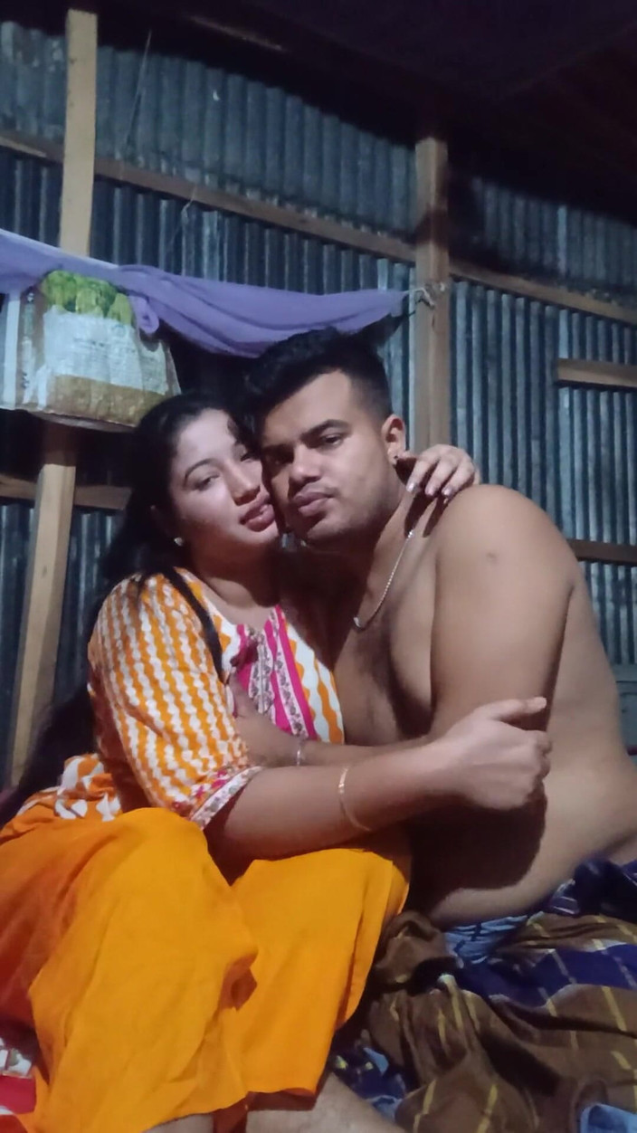 Taniyaxx: Desi zoenen