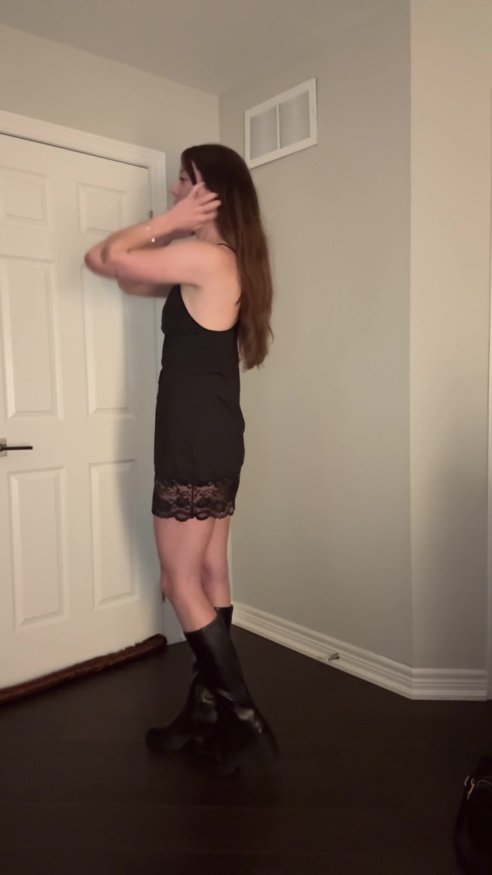 Nadia Foxx: Tvrdé femdom joi