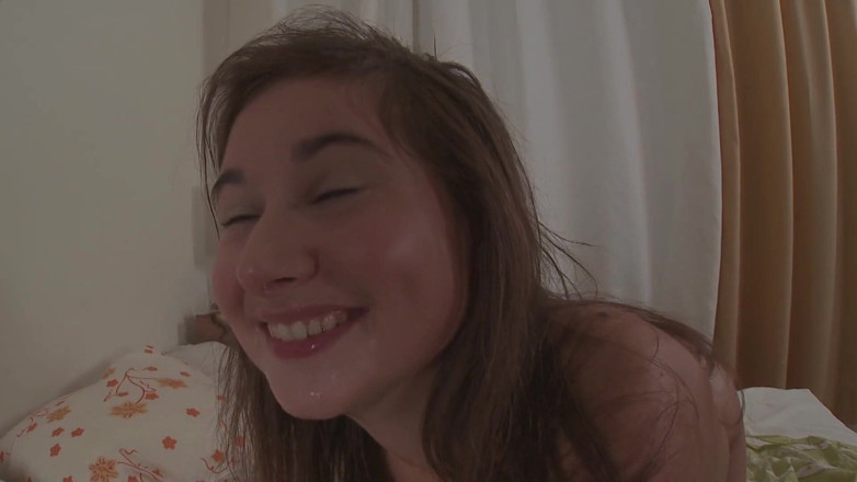 Dirty Teeny: Skromná kočička svedla kamaráda a měla dobrý sex