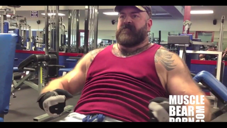 Will Angell: Gimnasio preso