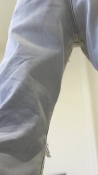 Giantess Squats in Jeans