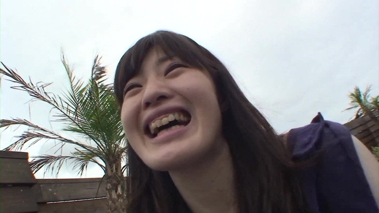 Japan Lust: Gagica japoneză păroasă savurează o pulă tare în pizda ei strâmtă