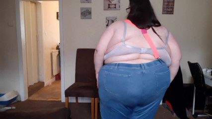 SSBBWLadyBrads: SSBBW är hon för fet för kläder