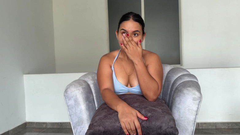 MaRaSexx: Tantangan Susu Kakak Tiri Latina Latina