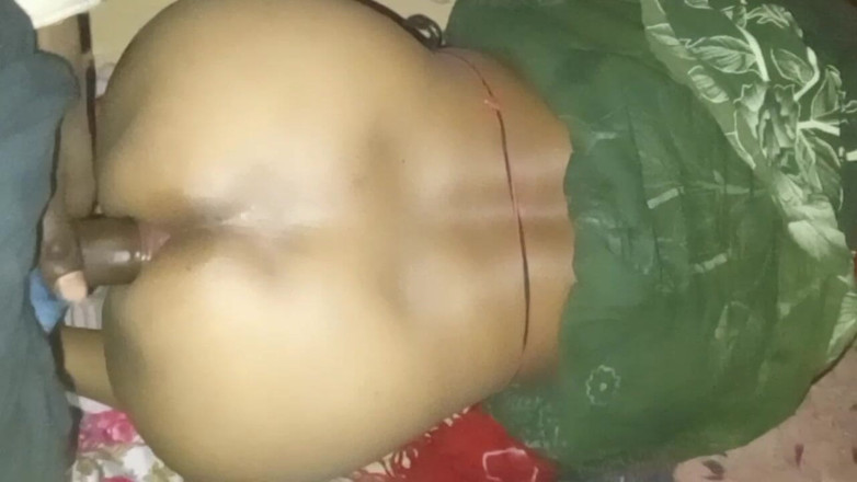 Bengaliauntykichut: Real padosi aunty ki raat mein doggy style mein chut...
