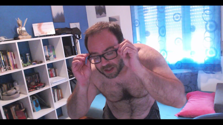 RAvingr4d4: Domme video, schuimtaart scheren en scheren op het gezicht