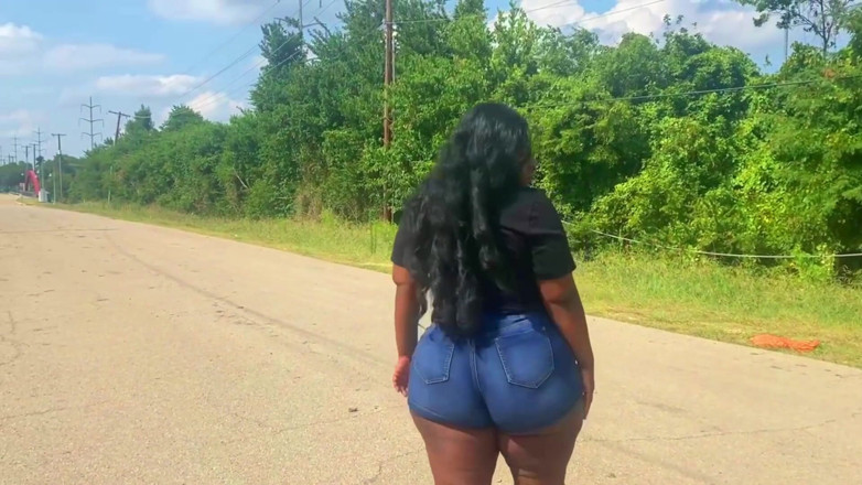 Exclusive Dirty Diana: Booty bouncing crazy on the dick