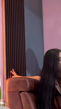 Hermosa Colombiana Casada No Puede Pagar Su Deuda… Abrí Las Piernas Mientras Mi Esposo No Estaba