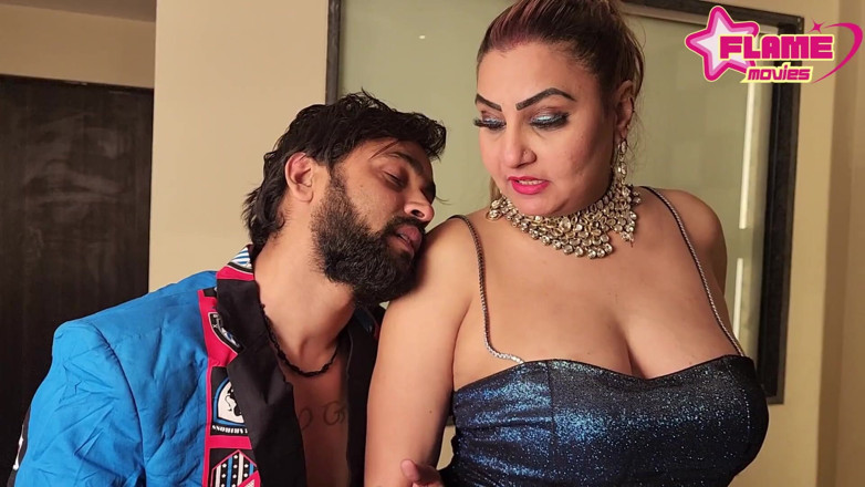 DesiHeat Studio: Indická přítelkyně šuká s desi přítelem