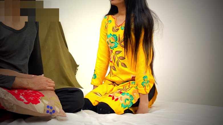 Desi filmy: Indian Punjabi Stepmom Fucked Full Story with Clear Audio