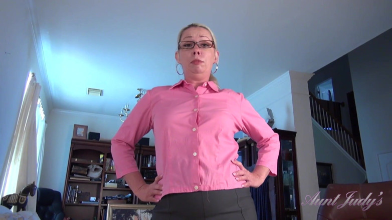 Aunt Judy's: Auntjudys - ta belle-mère MILF poilue Liz te laisse éjaculer dans sa...