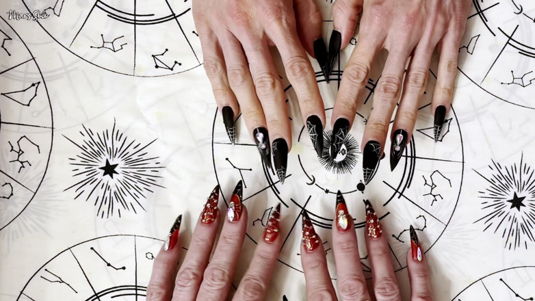MarsSolo: Fingernail Asmr - Mesmerizing Finger Wiggling, Nail Tapping &amp; Hand Expressing
