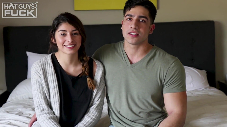 Hot Guys Fuck: Diego Cruz écarte les cuisses, Vanessa Ortiz, 18 ans