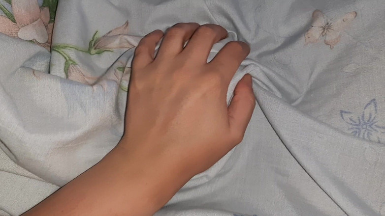 Lesbian-candys: Tôi thay phiên nhau chơi với những cái lồn hàng...