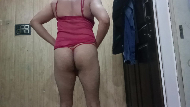 Desi shikha: Büyük götlü ve büyük yaraklı Hintli ladyboy