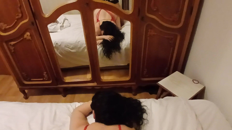 fartingclub01: Blowjob, seks keras dan pancutan mani pada pantat besar saya