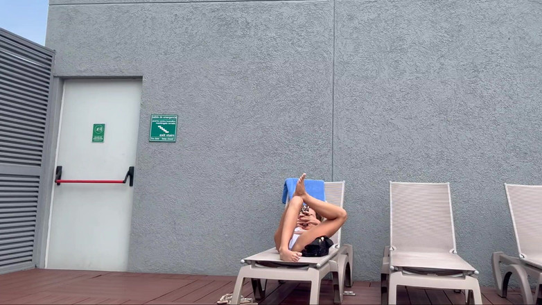 Priscila Belini: Ich habe meinen berühmten Nachbarn beim Sonnenbaden in Zahnfil aufgenommen