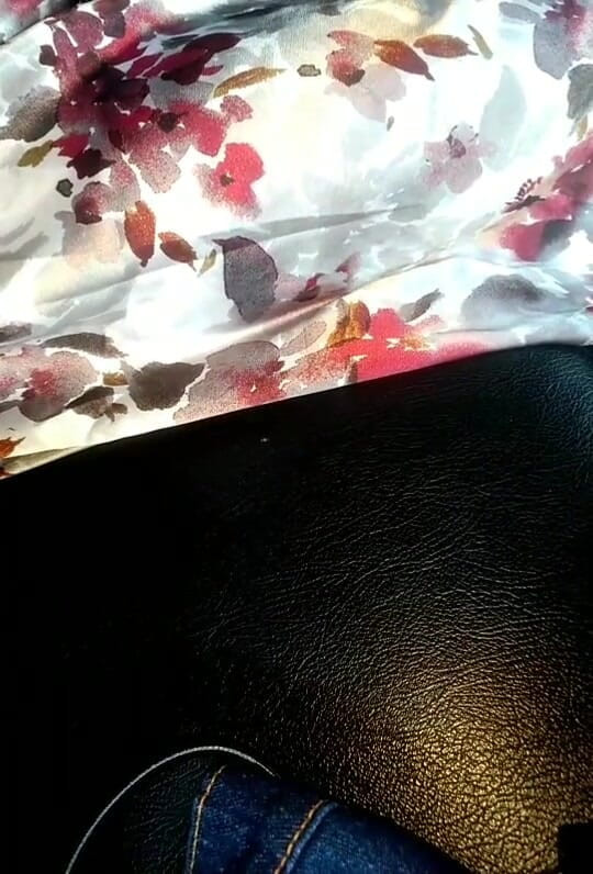 Naomisinka: Masturbação com vestido de cetim