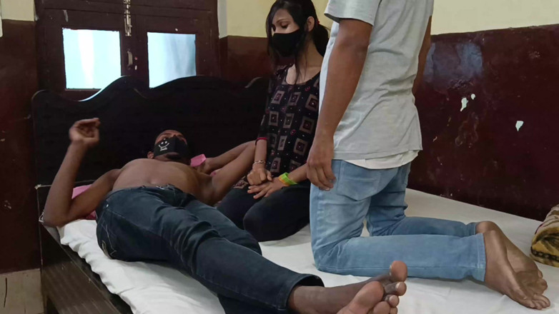 HousewifeGeeta: La moglie ha chiamato il ragazzo e lo ha fatto...