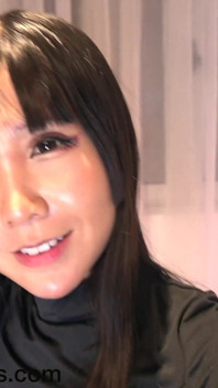 Sexy Asiatica Calpestare I Piedi - 4K