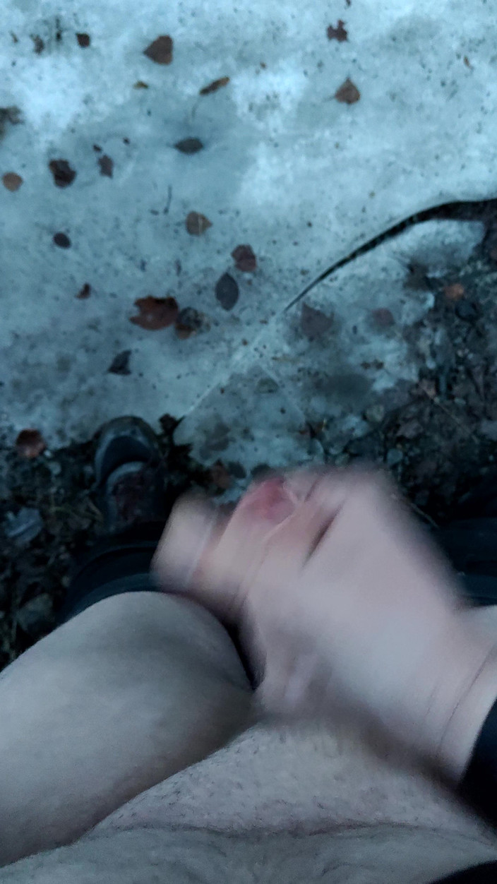 Stiansr: Thủ dâm trong rừng