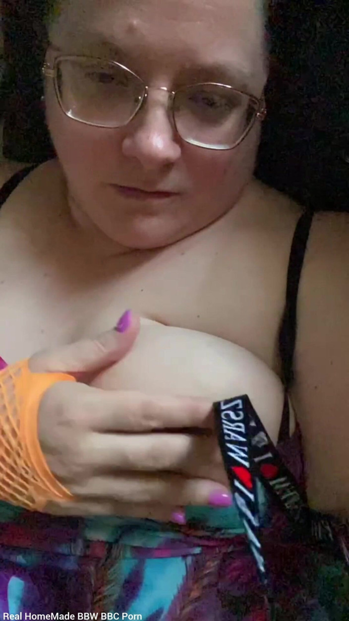 Real homemade BBW BBC porn: chherna ragarna mere stanon ko nipals ghuma raha hai