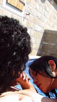 Ateşli zenci ve ateşli latin bella diosa ve kiki minaj ile çılgın açık havada jakuzide üçlü seks