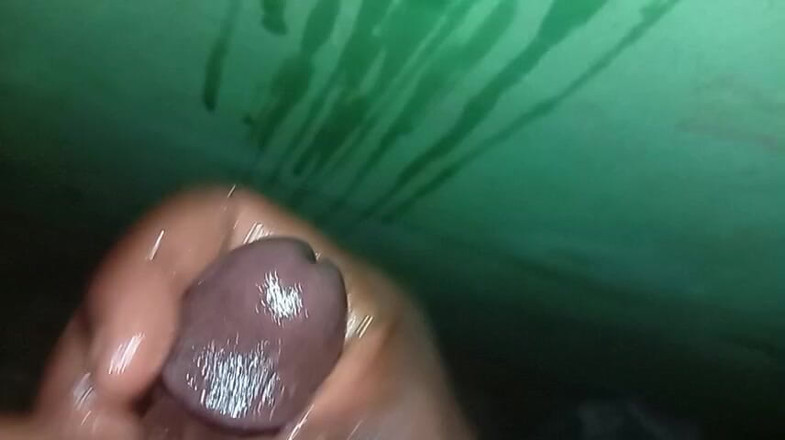 Badman4606: Elle veut une belle bite noire.