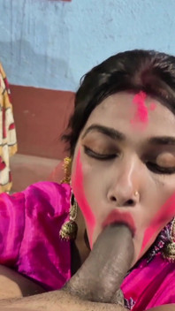 Holi speciale, la pornostar del bangladesi soma fa pompino, scopata dura in stile pecorina e missionario