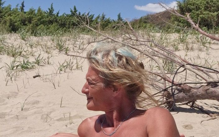 Gigi and David: Nudistická pláž stripchat sex show Gigindave Shemale přítelkyně veřejné setkání...
