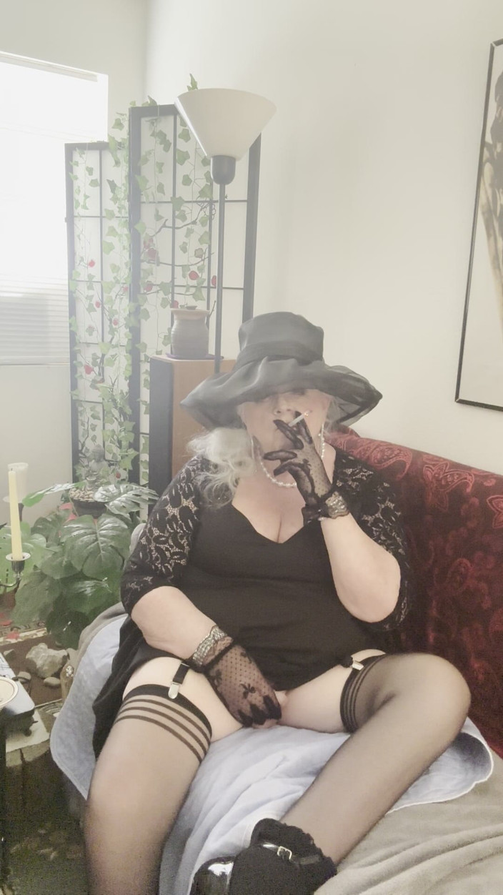 Constance: कभी कभी