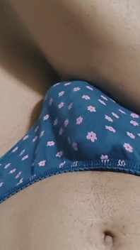 Indian Sissy Cuming Before Sleep Using Sister's Pantie