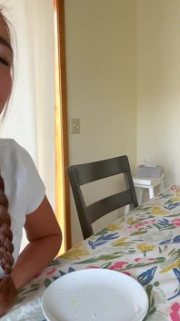 Sora vitregă a soției tale vrea pula ta