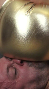 Shiny Leggings Facesitting