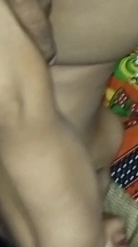 Desi Radha Bhabhi fickt mit nachbarin