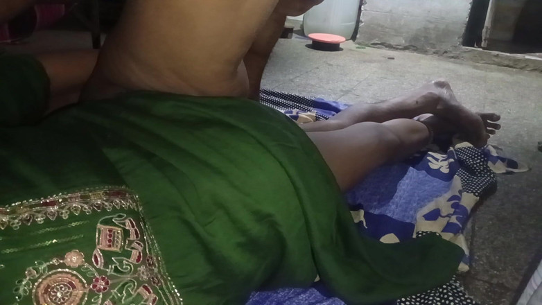 Bhabhi UP: 배다른 언니의 입을 따먹어