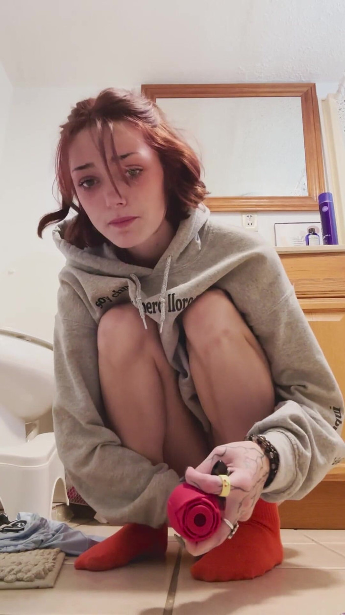 Shrooms Q: Usano il mio sextoy rosa e sborro sul mio dildo