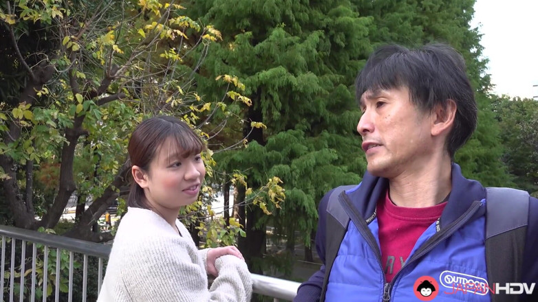 Japan HDV: ふしだらな女の子柳瀬里穂が継父とセックスする