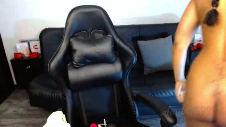 anabel693: 거대한 자연 가슴 정박