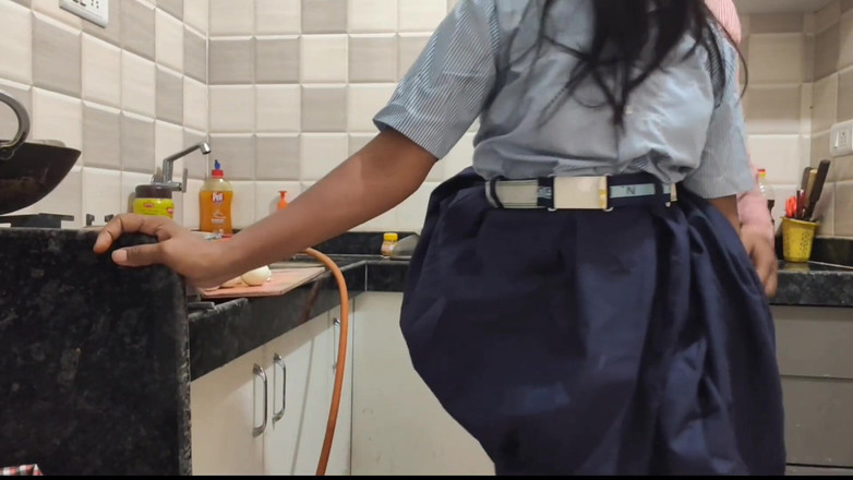 Mumbai Ashu: Indiana menina fodeu seu professor em casa primeira vez