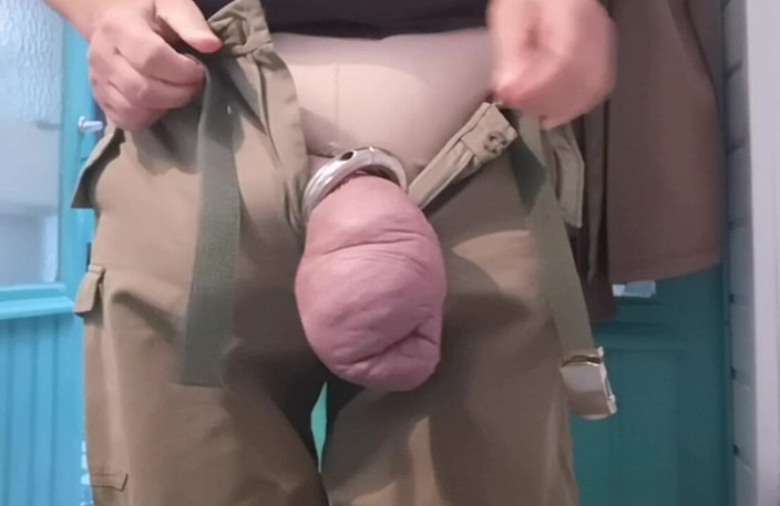 Monster_Meat_: Tirolerのズボンは、何年経ってもまだ私にフィットします