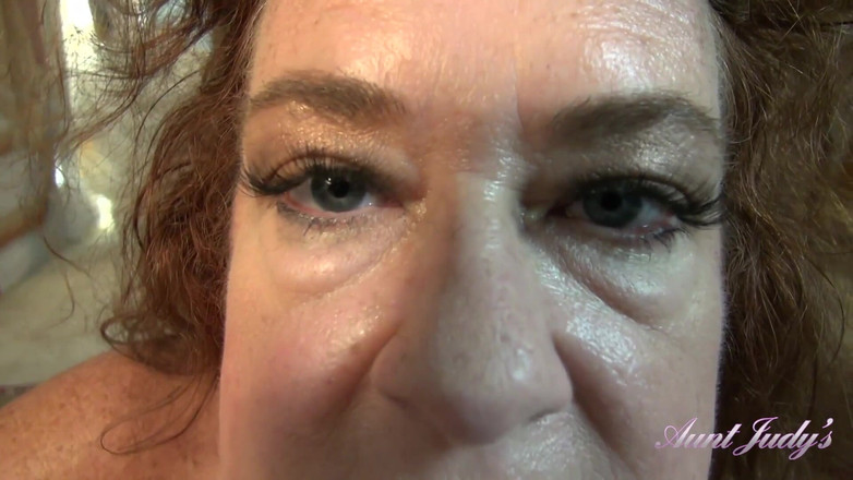 Aunt Judy's: Auntjudys - Mme Ginger, ta belle-tante rousse mature excitée vous fait...