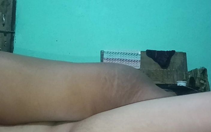 desilaunda96: Bhabhi du village indien