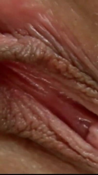 Amazing girl has perfect pussy
