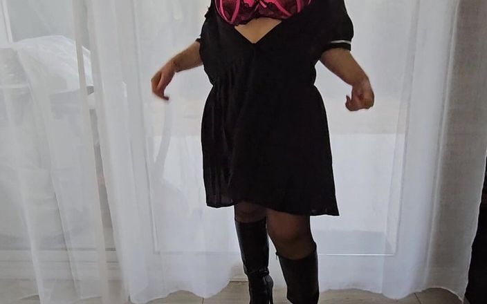 Sofy13: Polisi striptis