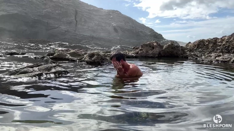 bleshporn: Natural banho nu Tim Blesh