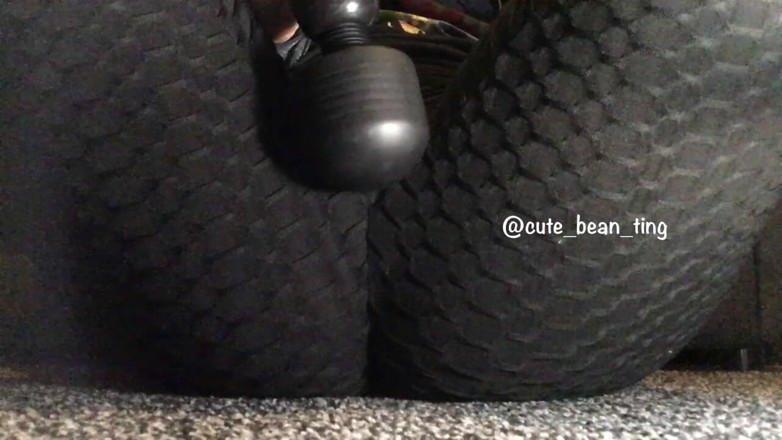 Alice Bean: Leggings sperma