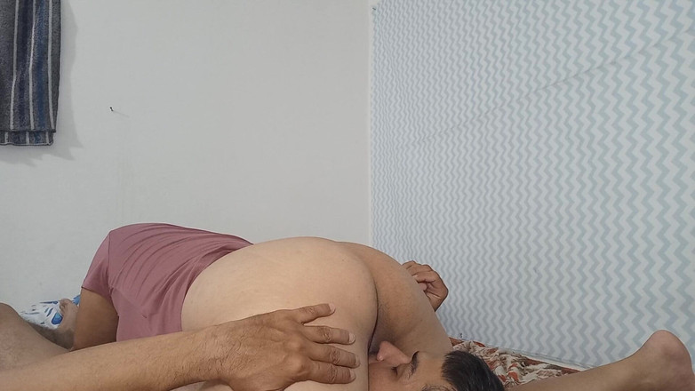 Valkyrieandluigy: Krásná dívka mi sedí na tváři