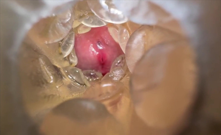 Bigbadfriendlyguy: 巨大な中出しと内部映像で、フレッシュライトでセックスし、喘ぎ声と汚い話をしながら