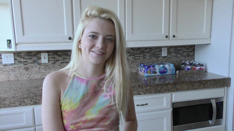Perv Milfs n Teens: Riley Star Gets On Top Of Her Step Daddies Dick...